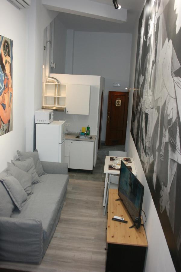 Golondrinas De Malaga "Apartamentos Con Mucho Arte" Y Terraza Solarium En Coliving Exterior foto