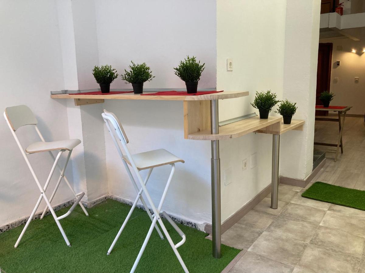 Golondrinas De Malaga "Apartamentos Con Mucho Arte" Y Terraza Solarium En Coliving Exterior foto