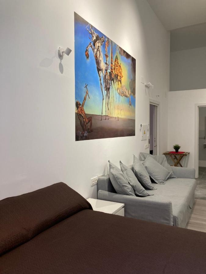 Golondrinas De Malaga "Apartamentos Con Mucho Arte" Y Terraza Solarium En Coliving Exterior foto