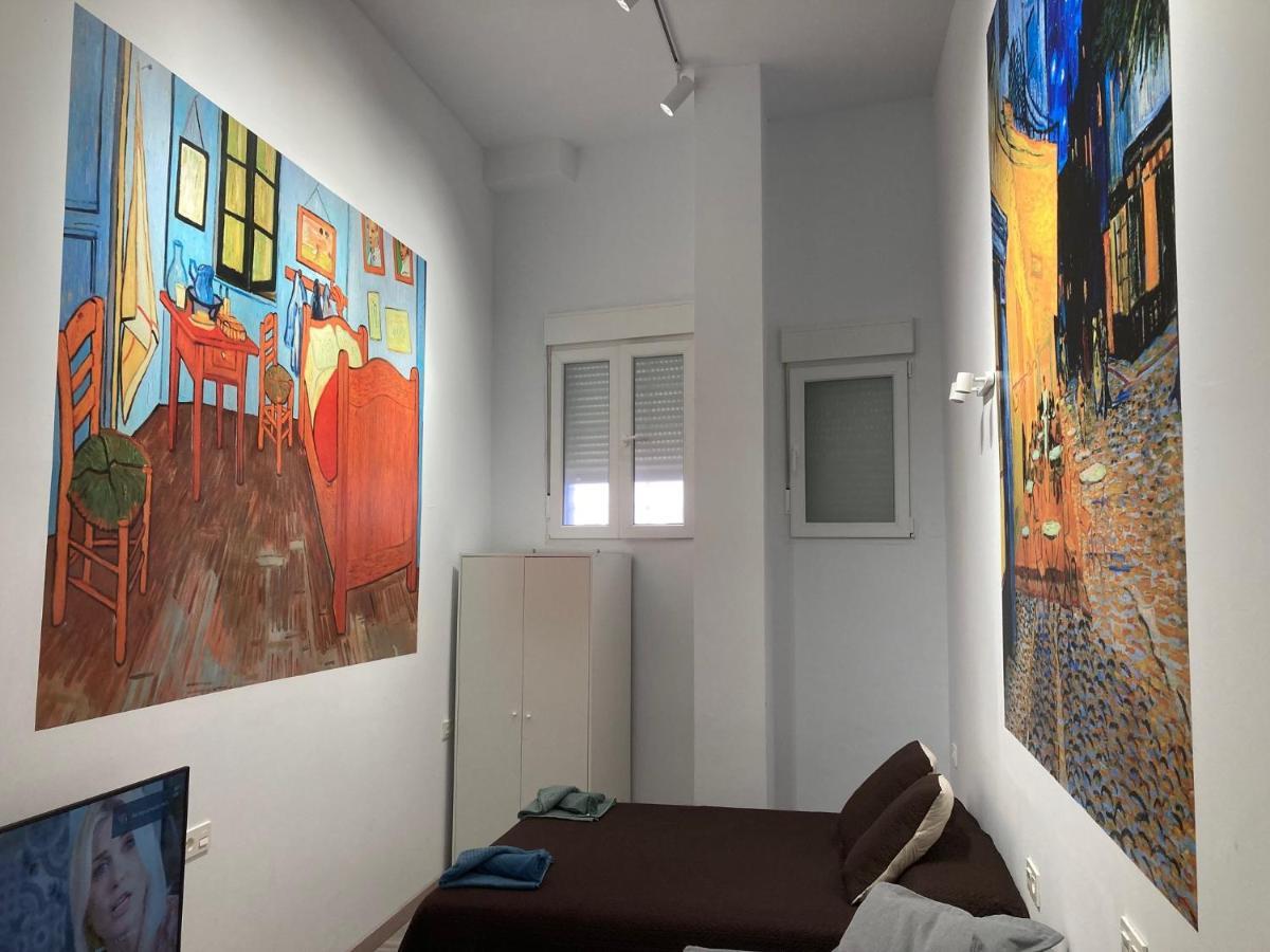 Golondrinas De Malaga "Apartamentos Con Mucho Arte" Y Terraza Solarium En Coliving Exterior foto