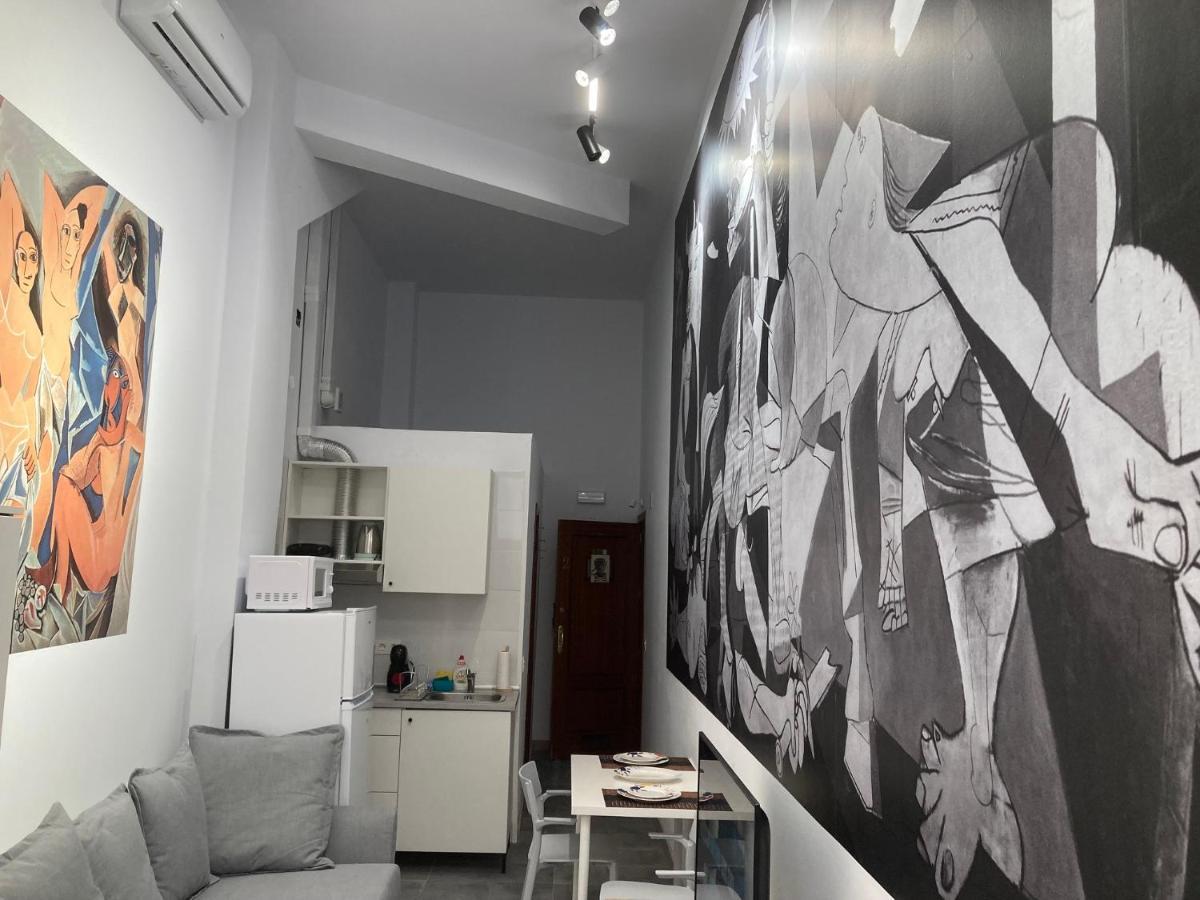 Golondrinas De Malaga "Apartamentos Con Mucho Arte" Y Terraza Solarium En Coliving Exterior foto